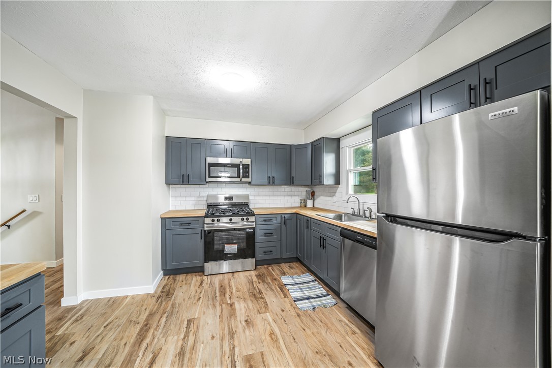 9564 Wolf Road Windham OH 44288
