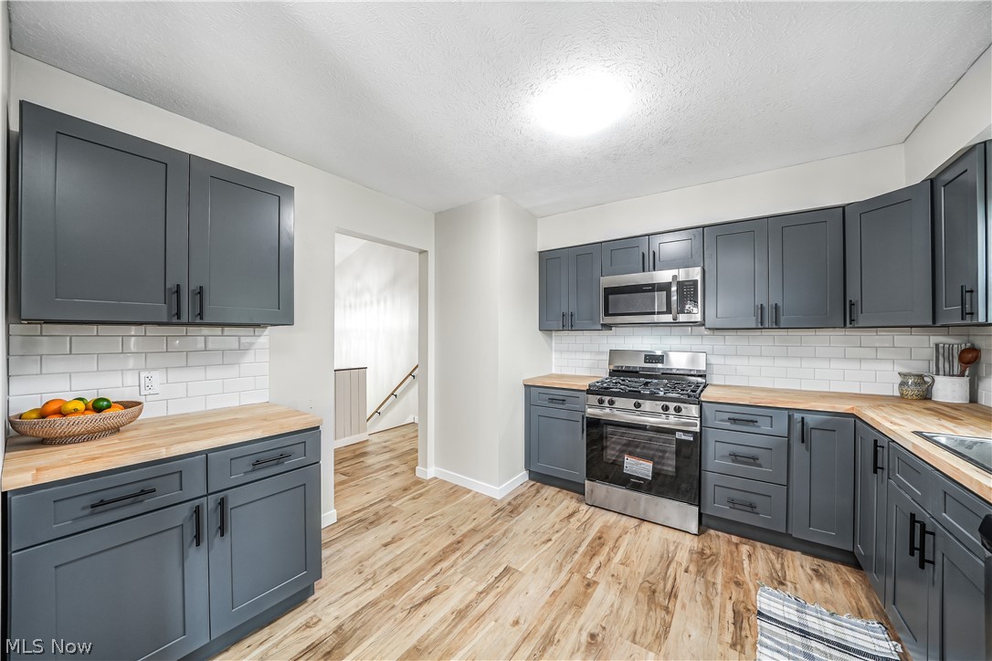 9564 Wolf Road Windham OH 44288