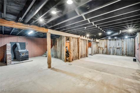 52819 Bursley Road New London OH 44851