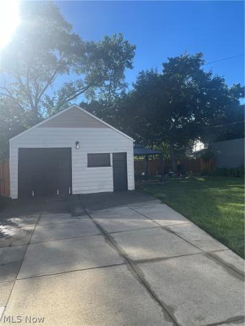 3418 W 148th Street Cleveland OH 44111