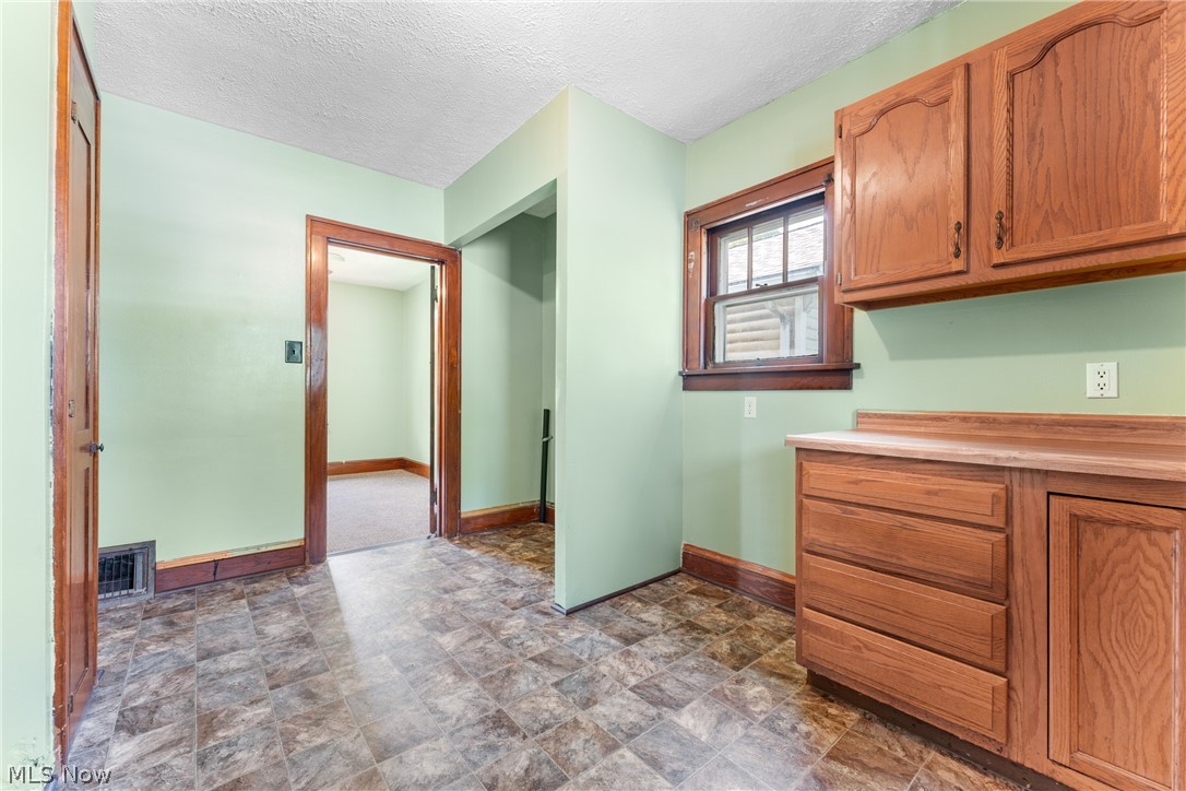 16 S State Street Rittman OH 44270