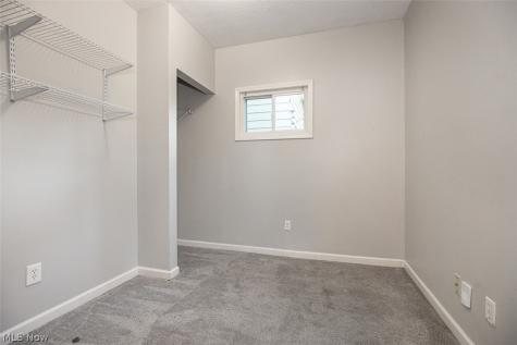 12904 Kadel Avenue Cleveland OH 44135
