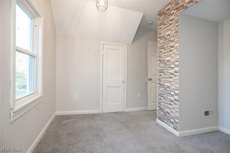 12904 Kadel Avenue Cleveland OH 44135