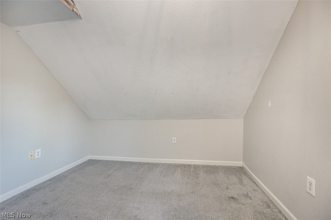 12904 Kadel Avenue Cleveland OH 44135