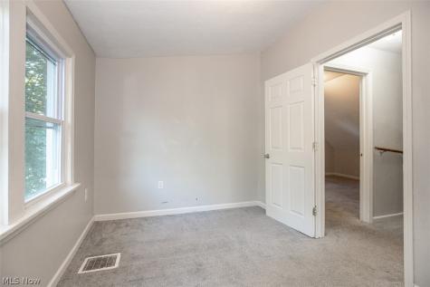 12904 Kadel Avenue Cleveland OH 44135