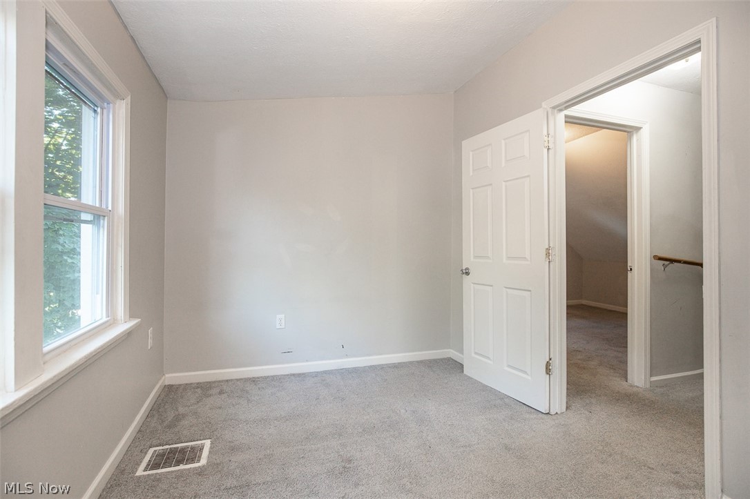 12904 Kadel Avenue Cleveland OH 44135