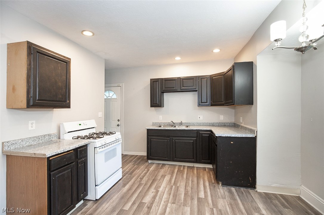 12904 Kadel Avenue Cleveland OH 44135