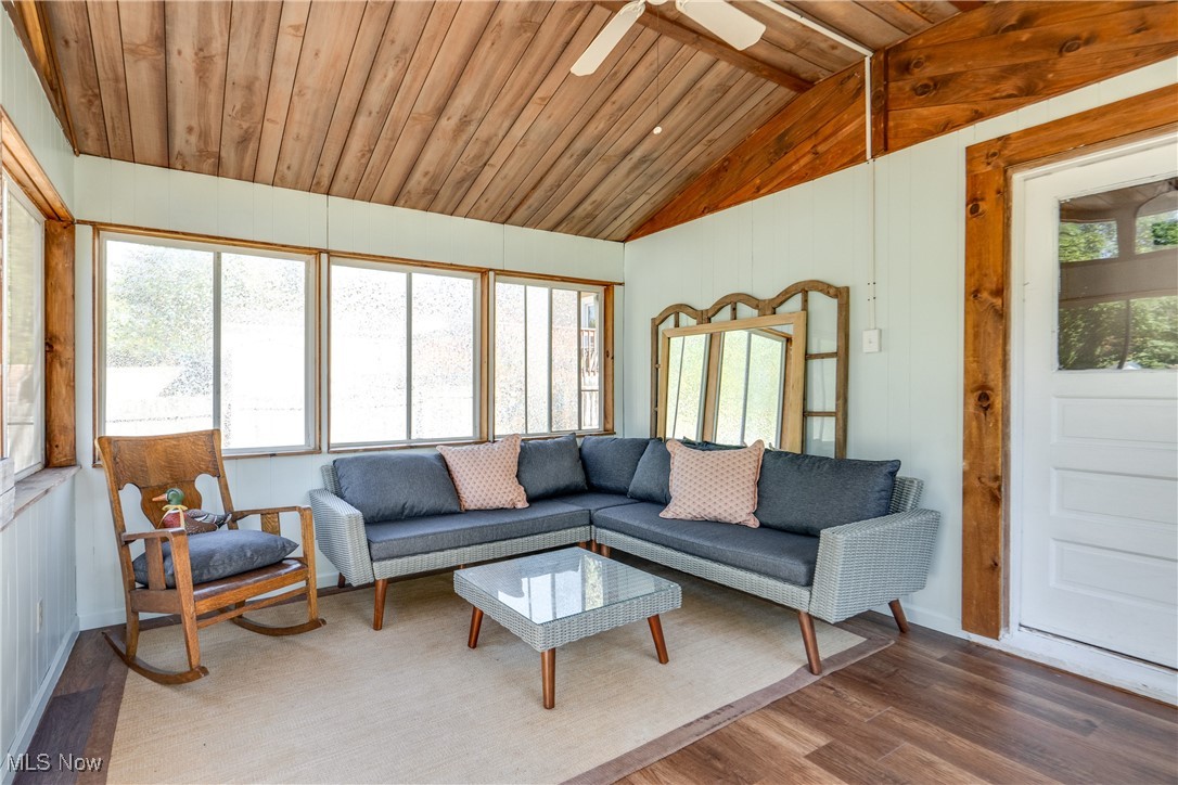 3076 N Turkeyfoot Road Akron OH 44319