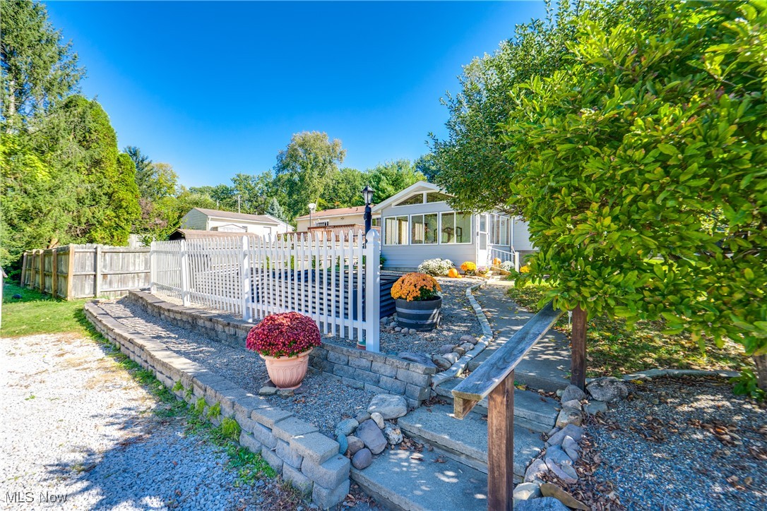 3076 N Turkeyfoot Road Akron OH 44319