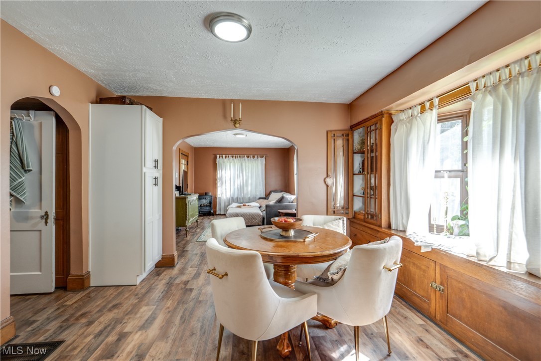 3076 N Turkeyfoot Road Akron OH 44319