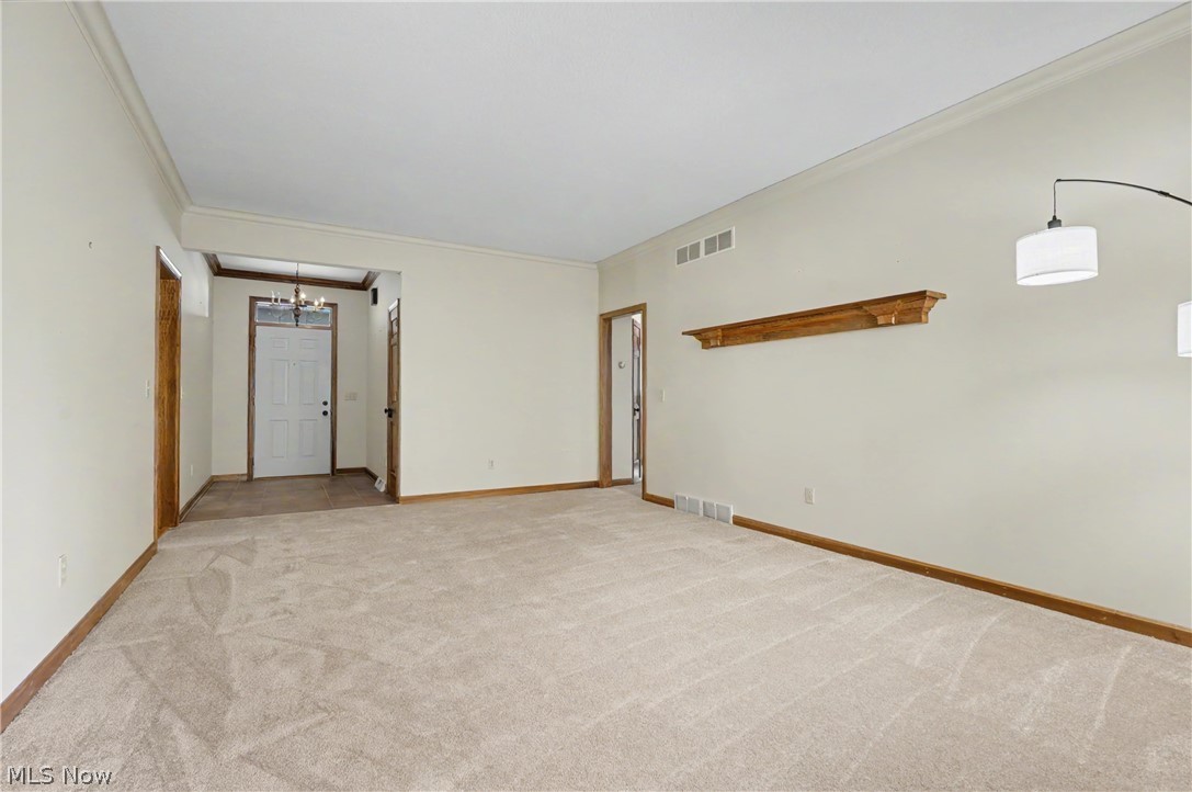 268 S Bayshore Drive Columbiana OH 44408