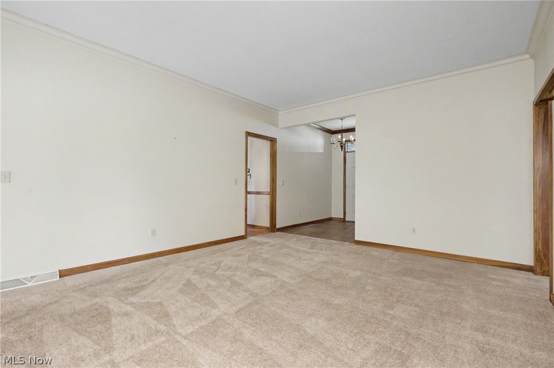 268 S Bayshore Drive Columbiana OH 44408