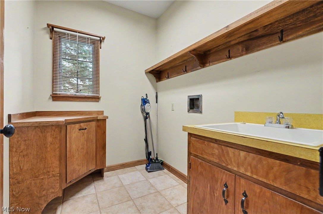 268 S Bayshore Drive Columbiana OH 44408