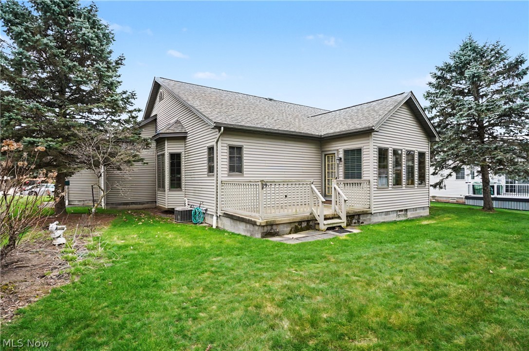 268 S Bayshore Drive Columbiana OH 44408