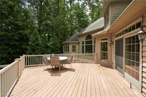 5541 Silver Fox Circle Clinton OH 44216