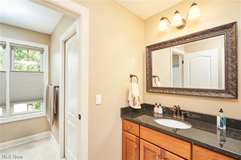 5541 Silver Fox Circle Clinton OH 44216