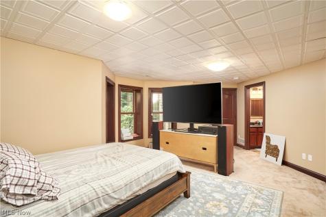 5541 Silver Fox Circle Clinton OH 44216