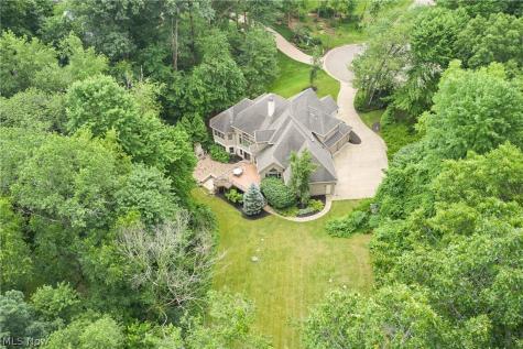 5541 Silver Fox Circle Clinton OH 44216