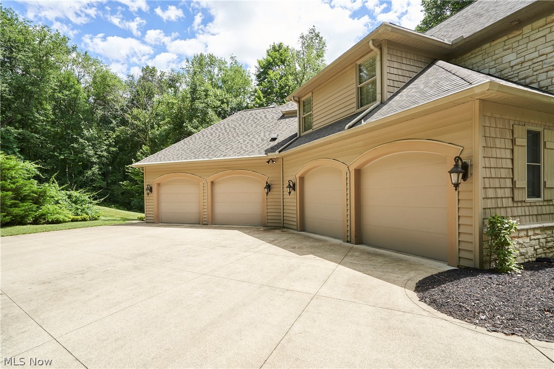 5541 Silver Fox Circle Clinton OH 44216