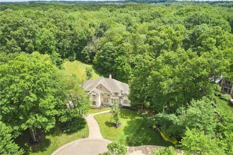 5541 Silver Fox Circle Clinton OH 44216