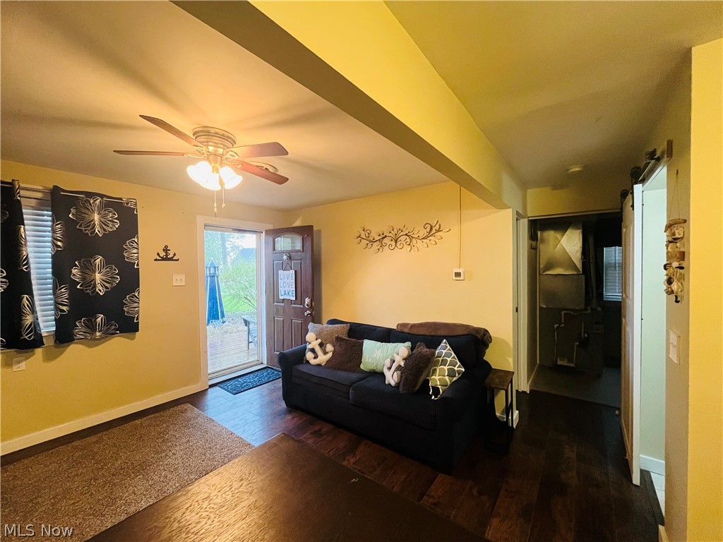 4448 Lake Drive N Geneva OH 44041