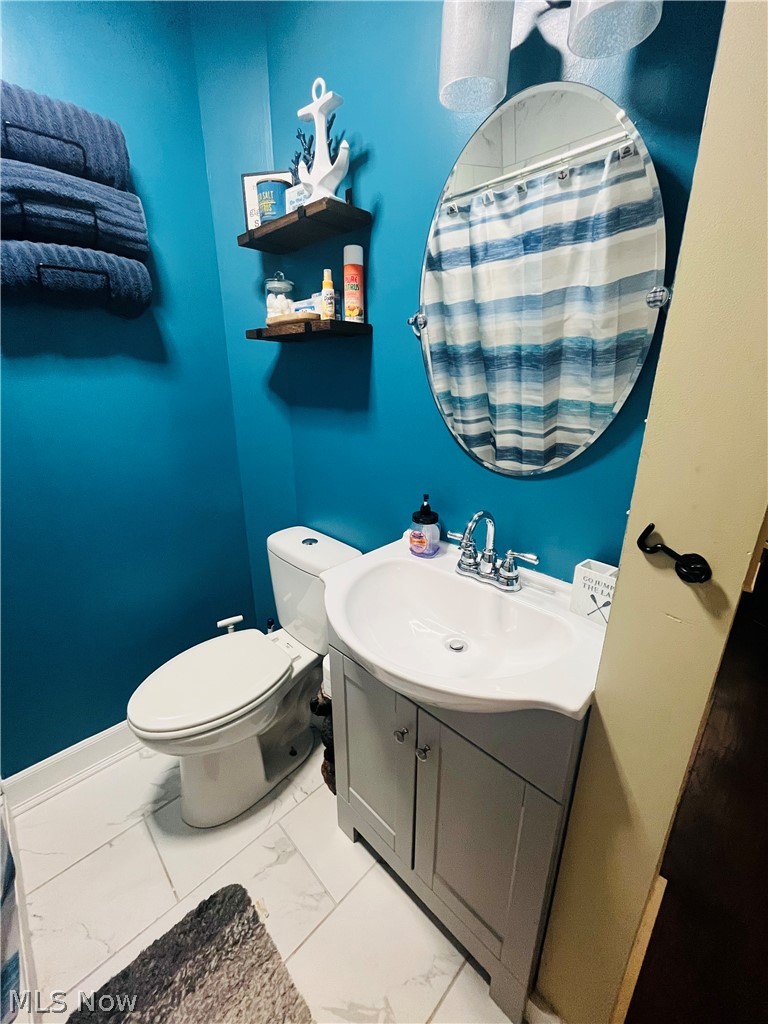 4448 Lake Drive N Geneva OH 44041