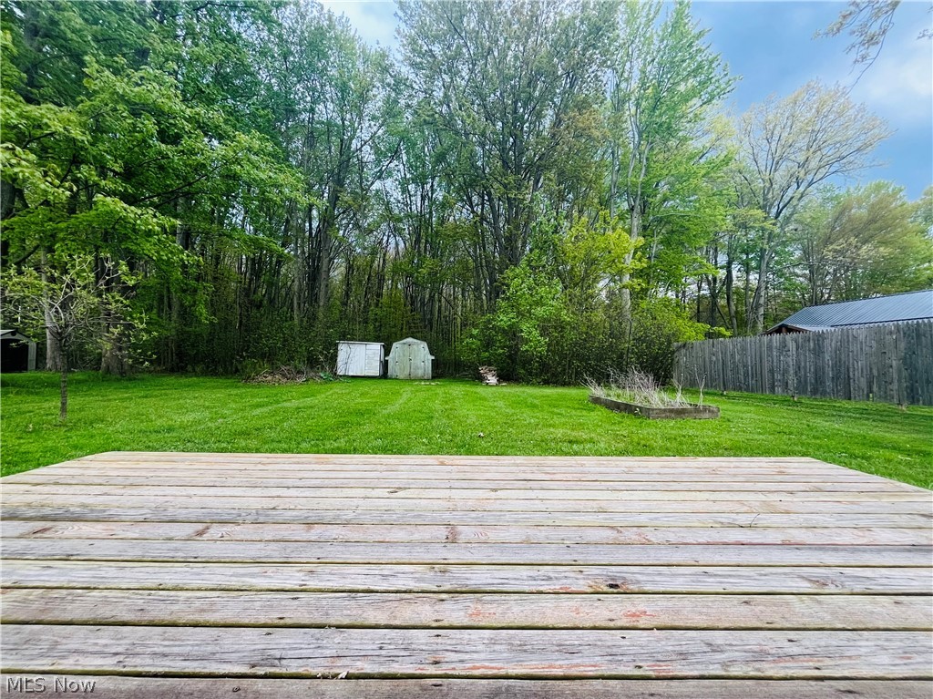 4448 Lake Drive N Geneva OH 44041