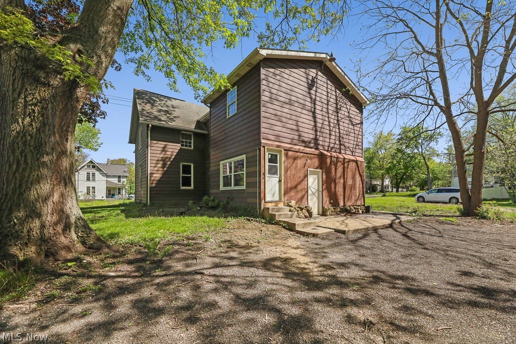 523 Franklin Avenue Salem OH 44460