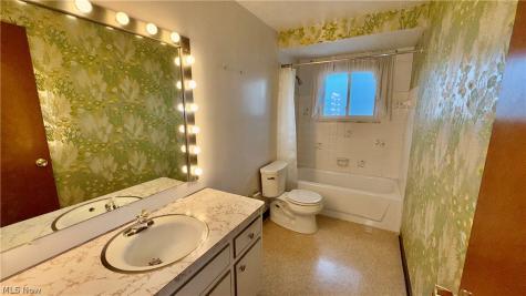 1331 Grant Drive Parma OH 44134