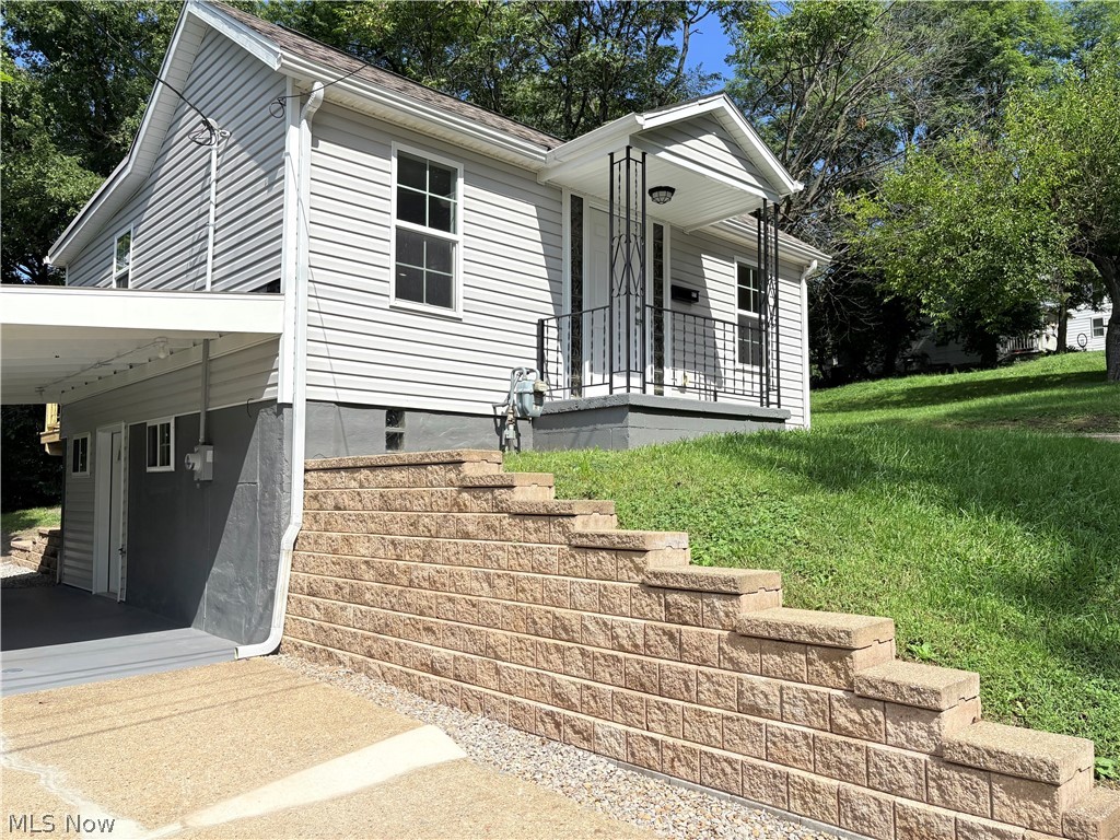 971 Eastman Street Zanesville OH 43701