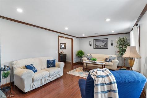 6753 Firestone Road NE Canton OH 44721