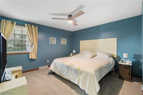 6753 Firestone Road NE Canton OH 44721