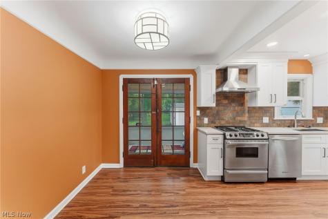 1527 Oakmount Road South Euclid OH 44121