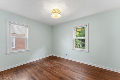 1527 Oakmount Road South Euclid OH 44121