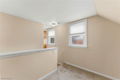 1527 Oakmount Road South Euclid OH 44121