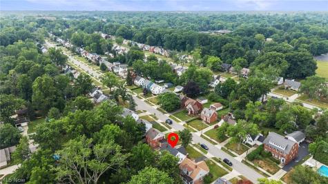 1527 Oakmount Road South Euclid OH 44121