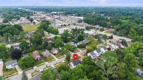 1527 Oakmount Road South Euclid OH 44121