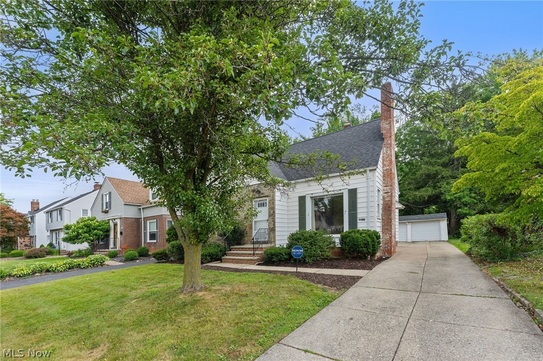 1527 Oakmount Road South Euclid OH 44121
