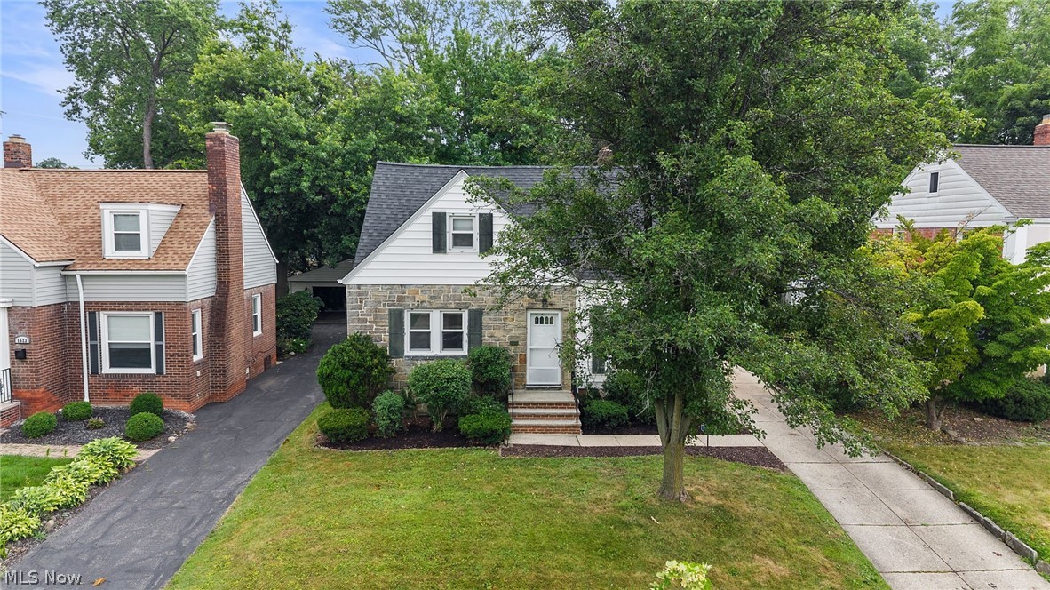 1527 Oakmount Road South Euclid OH 44121