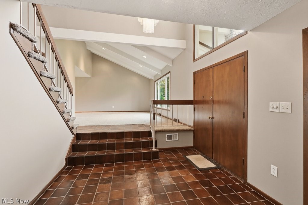 5592 Kilbourne Drive Lyndhurst OH 44124