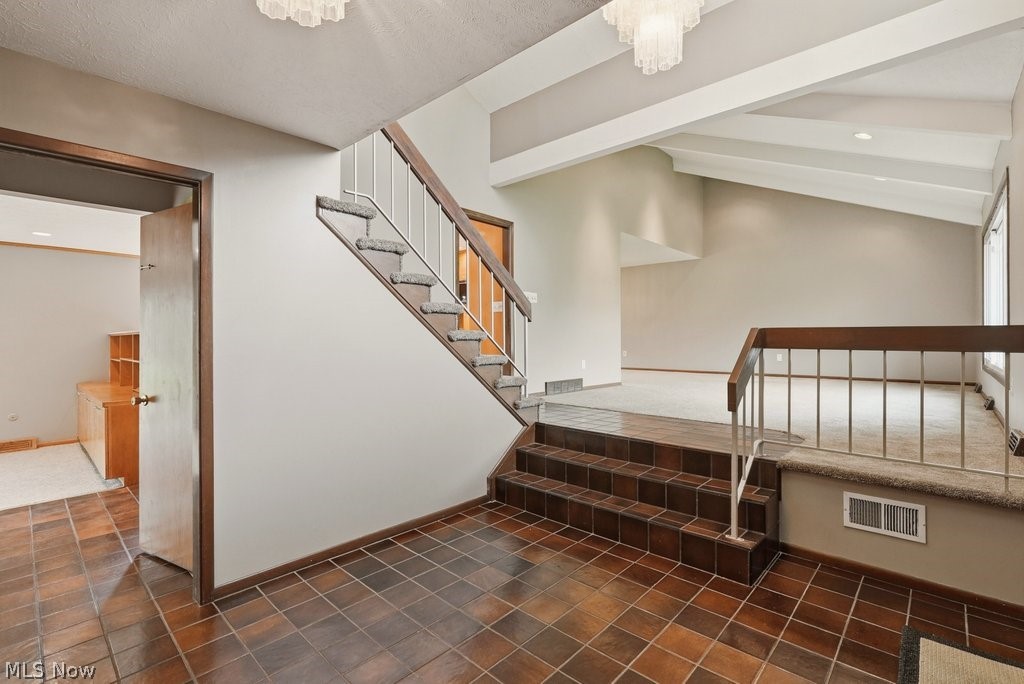 5592 Kilbourne Drive Lyndhurst OH 44124
