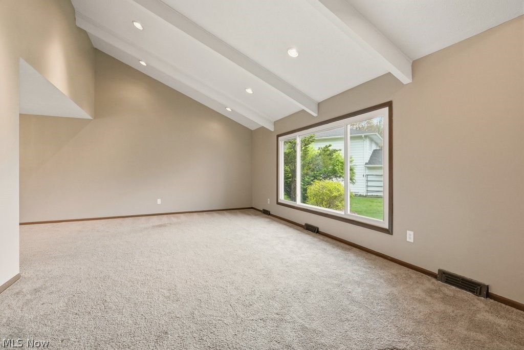 5592 Kilbourne Drive Lyndhurst OH 44124