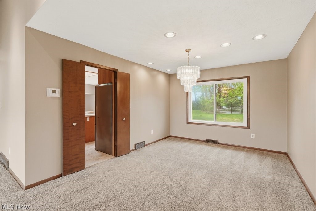 5592 Kilbourne Drive Lyndhurst OH 44124