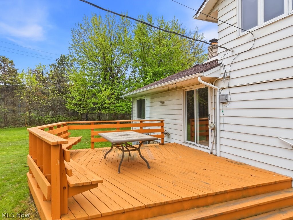 5592 Kilbourne Drive Lyndhurst OH 44124