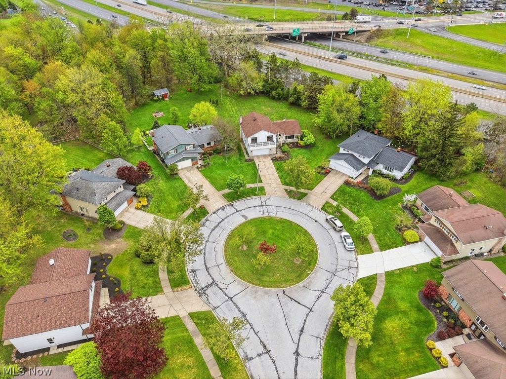 5592 Kilbourne Drive Lyndhurst OH 44124