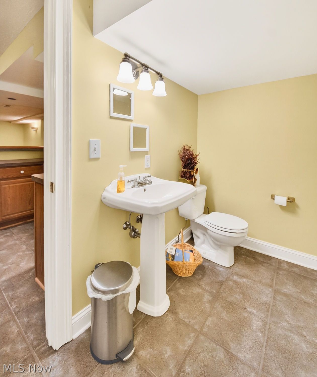 4463 Swan Lake Drive Copley OH 44321