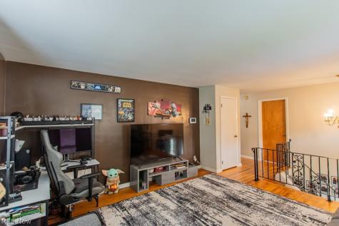922 Nancy Avenue Niles OH 44446