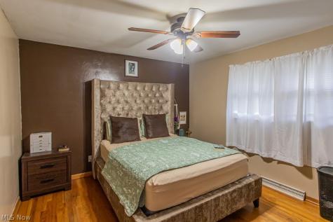 922 Nancy Avenue Niles OH 44446