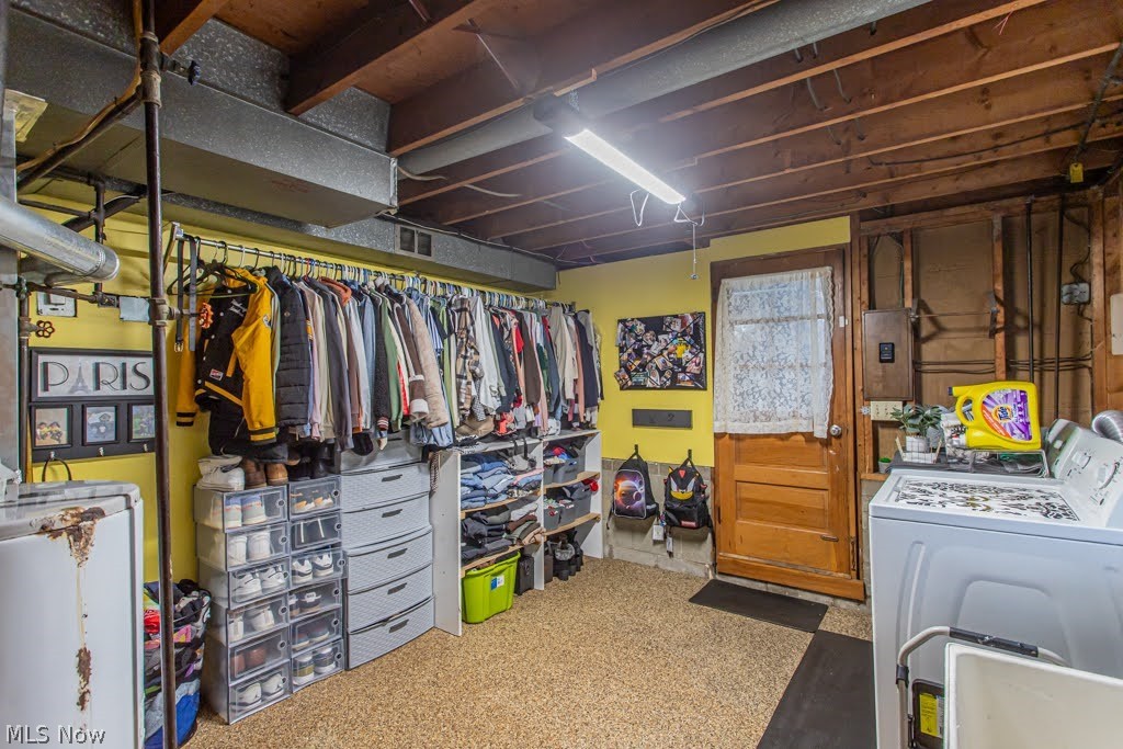 922 Nancy Avenue Niles OH 44446