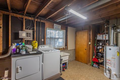 922 Nancy Avenue Niles OH 44446